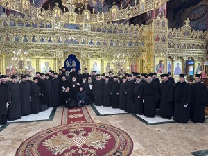 Τρισάγιο για τα θύματα των Τεμπών εν Συνάξει (12) Τρισάγιο για τα θύματα των Τεμπών εν Συνάξει (12)